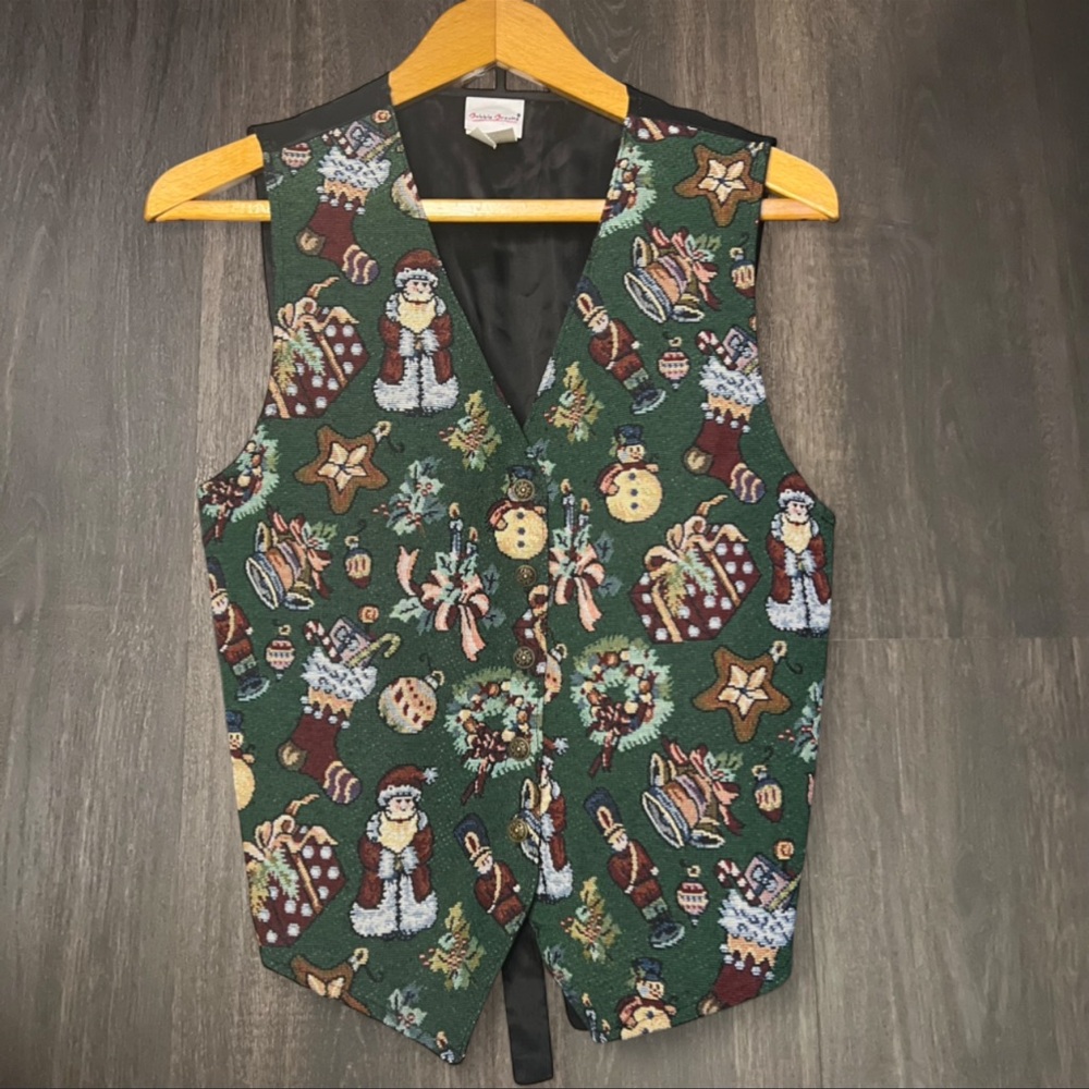 Bobbie Brooks Vintage Christmas Tapestry Vest‎